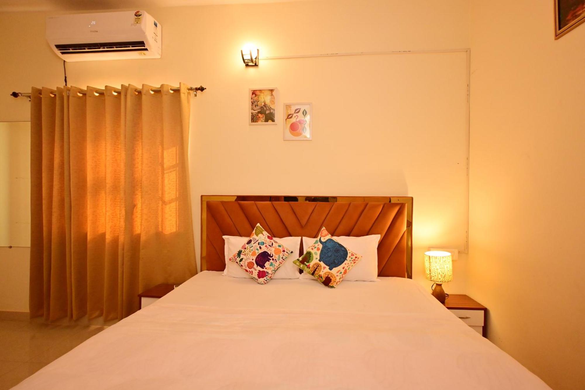 Zoomstay - 3Bhk Apartments Varanasi Exterior foto