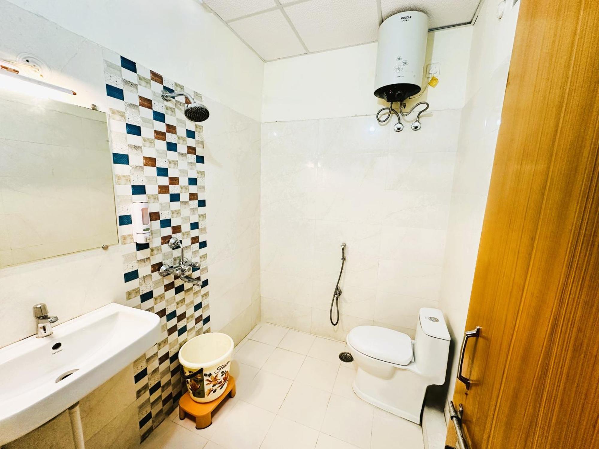 Zoomstay - 3Bhk Apartments Varanasi Exterior foto