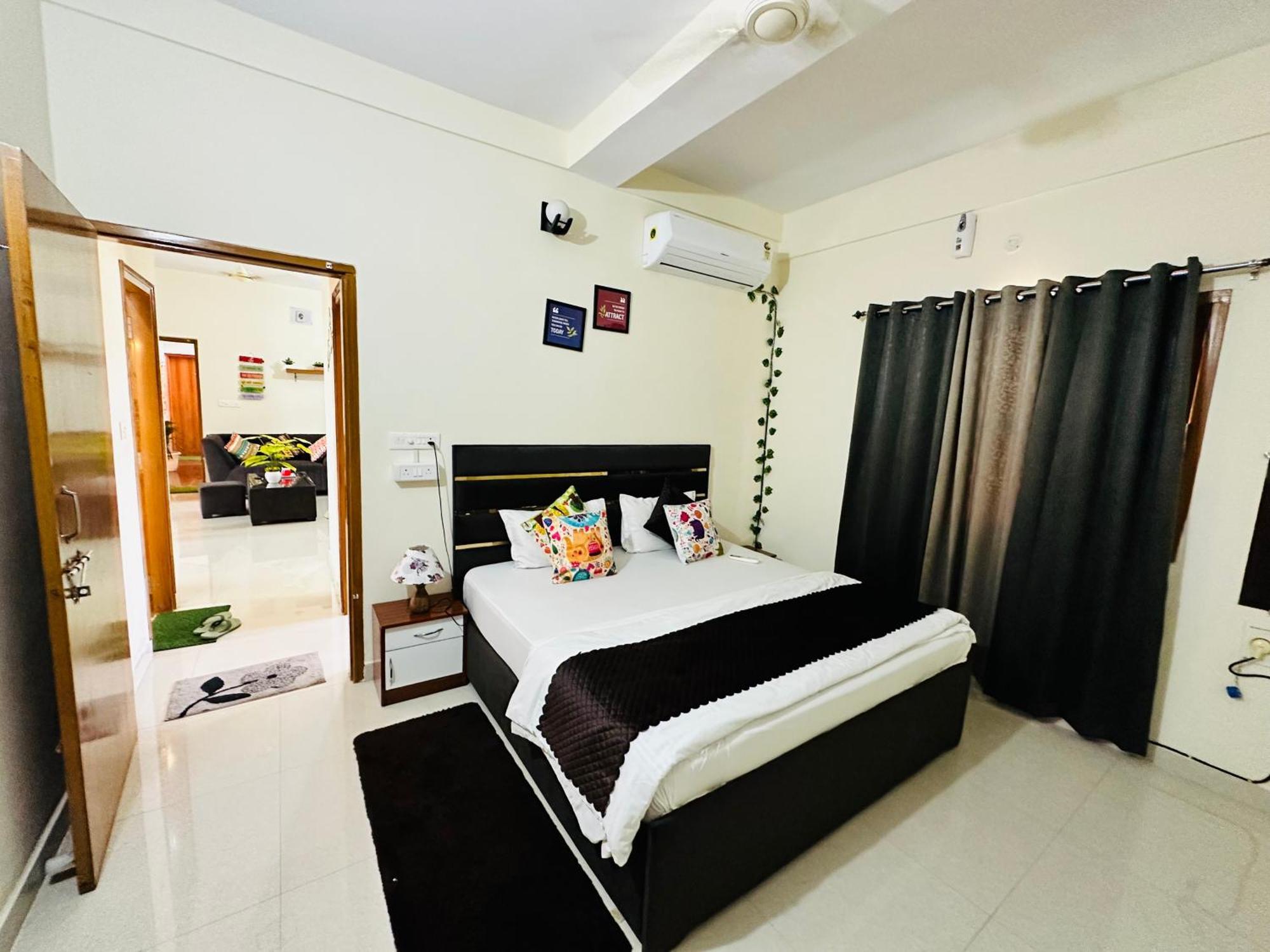 Zoomstay - 3Bhk Apartments Varanasi Exterior foto