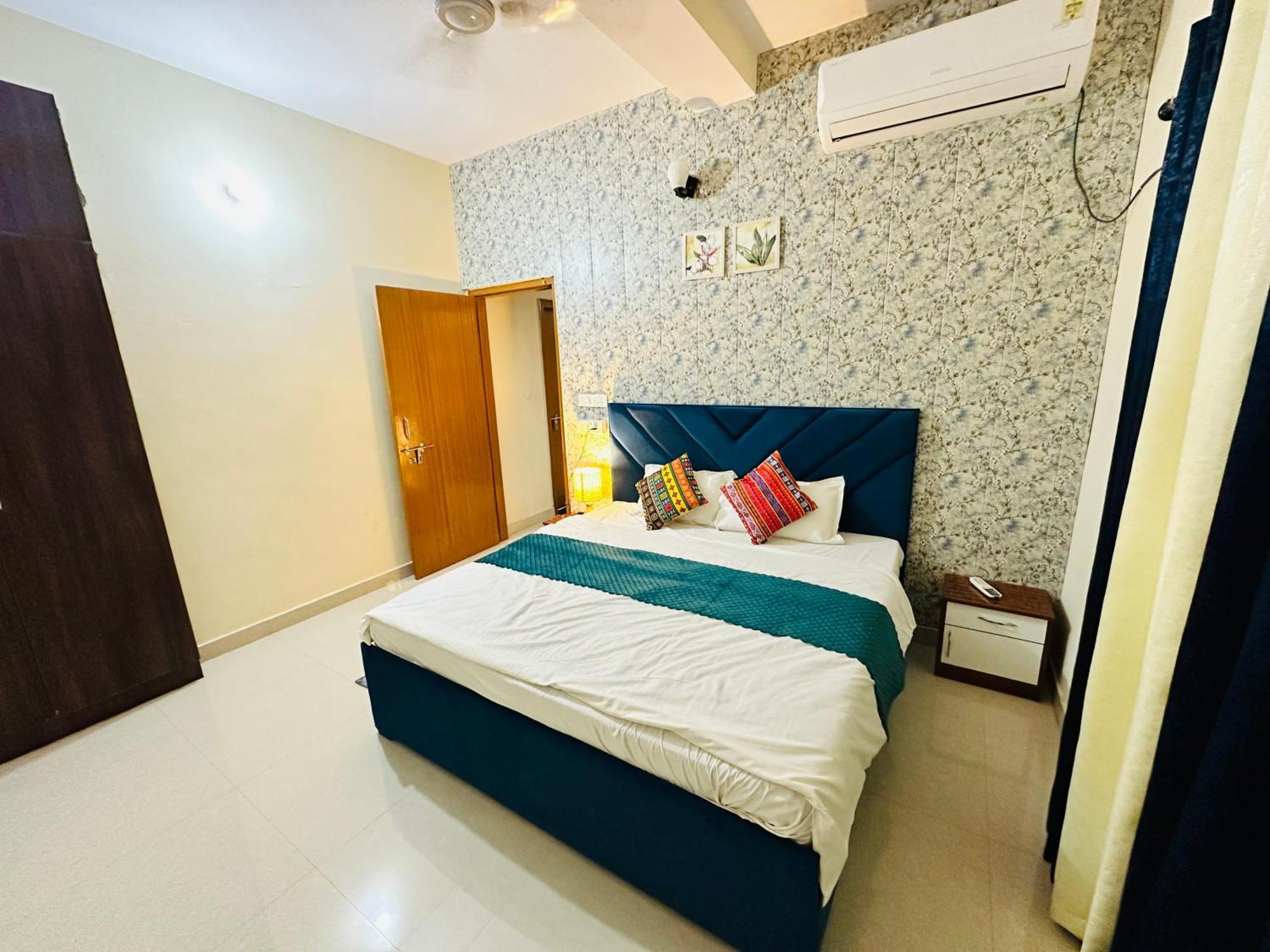 Zoomstay - 3Bhk Apartments Varanasi Exterior foto